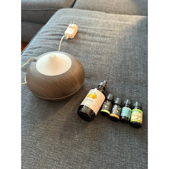 Aroma diffuser with five essential oil oils - Picture 1 of 10